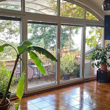 Magical 5 Room, Place Apartamento Bratislava